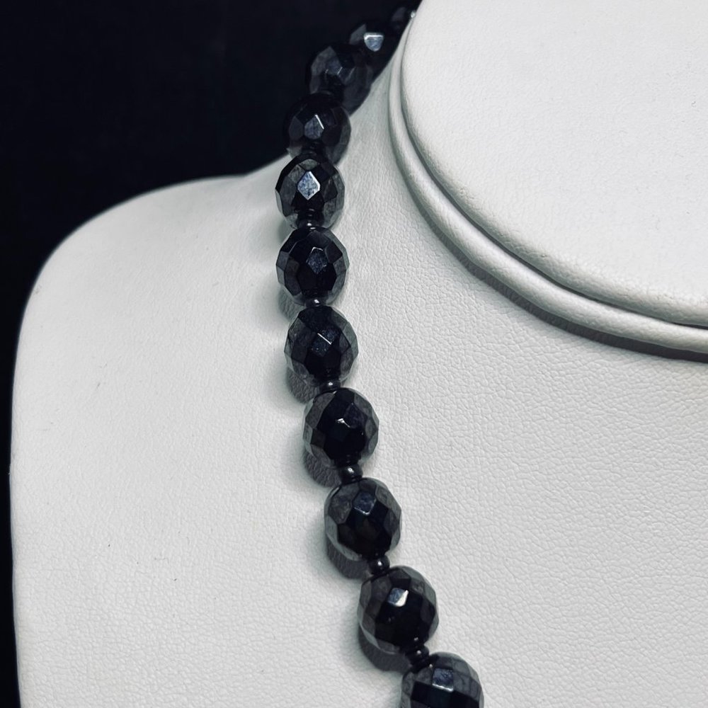 Vintage MJ Western Germany Single Strand Faceted Black Bead Necklace (4980) - Picture 2 of 5
